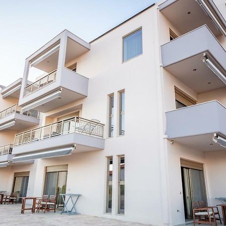 Royalty Suites Loft Nikiti  Bagian luar foto