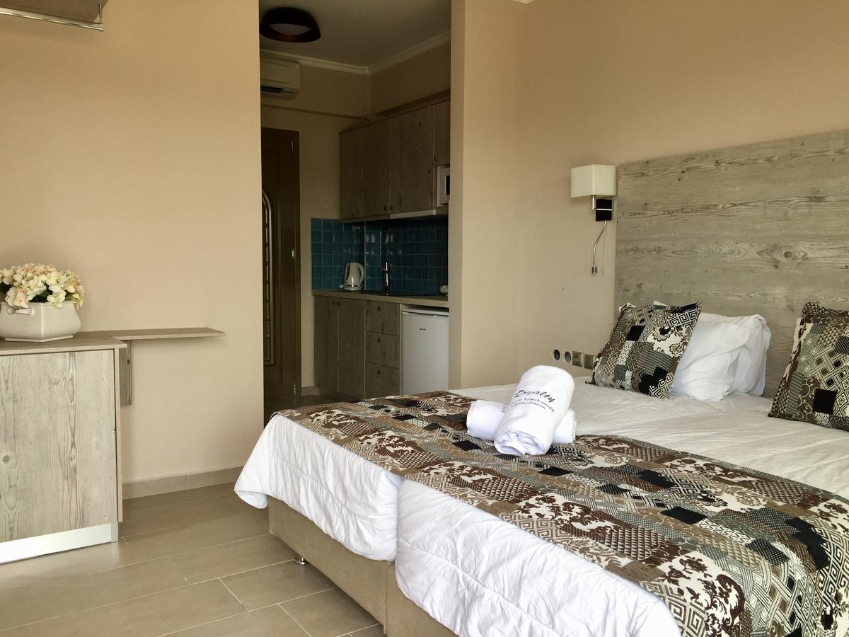 Royalty Suites Loft Nikiti  Bagian luar foto