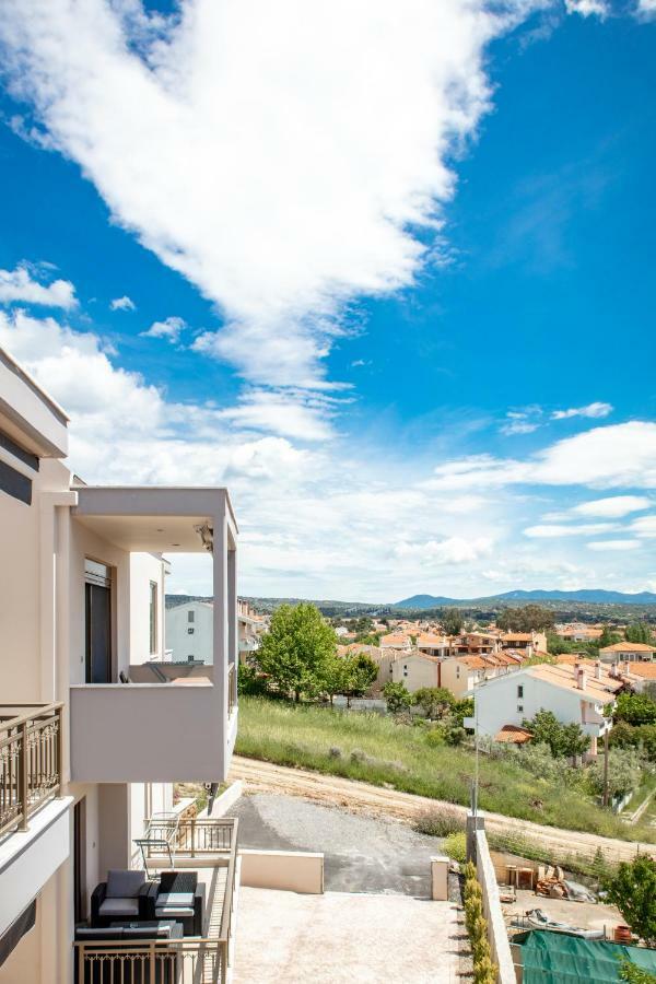 Royalty Suites Loft Nikiti  Bagian luar foto