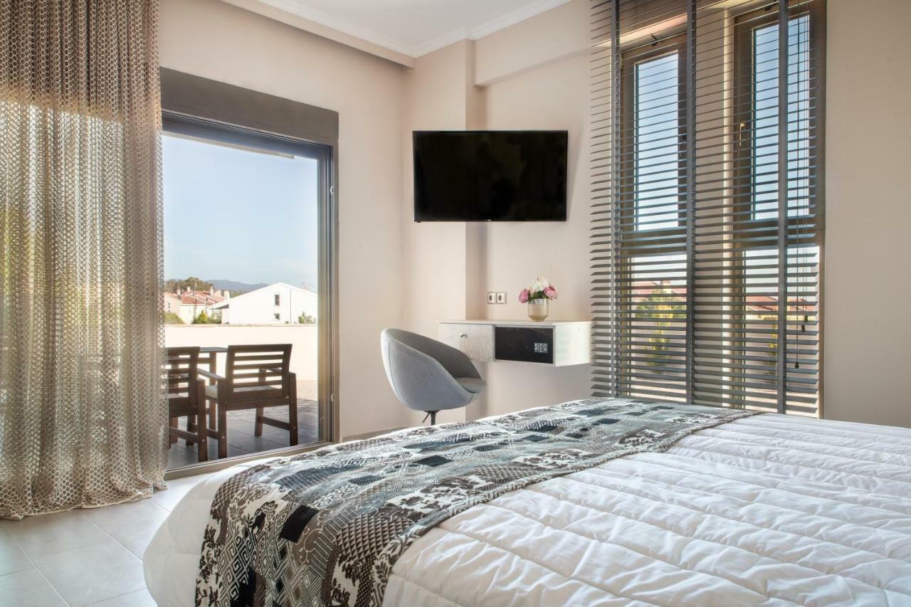 Royalty Suites Loft Nikiti  Bagian luar foto